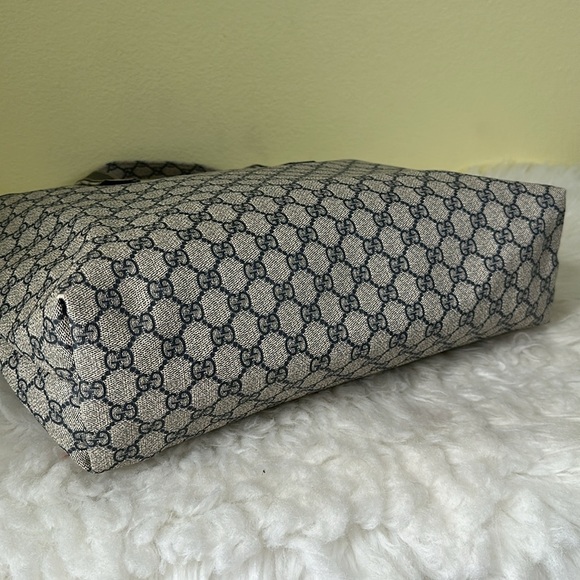 💯Authentic GUCCI GG Plus Monogram Medium Signature Web Loop Tote Navy🍀 - Picture 7 of 15